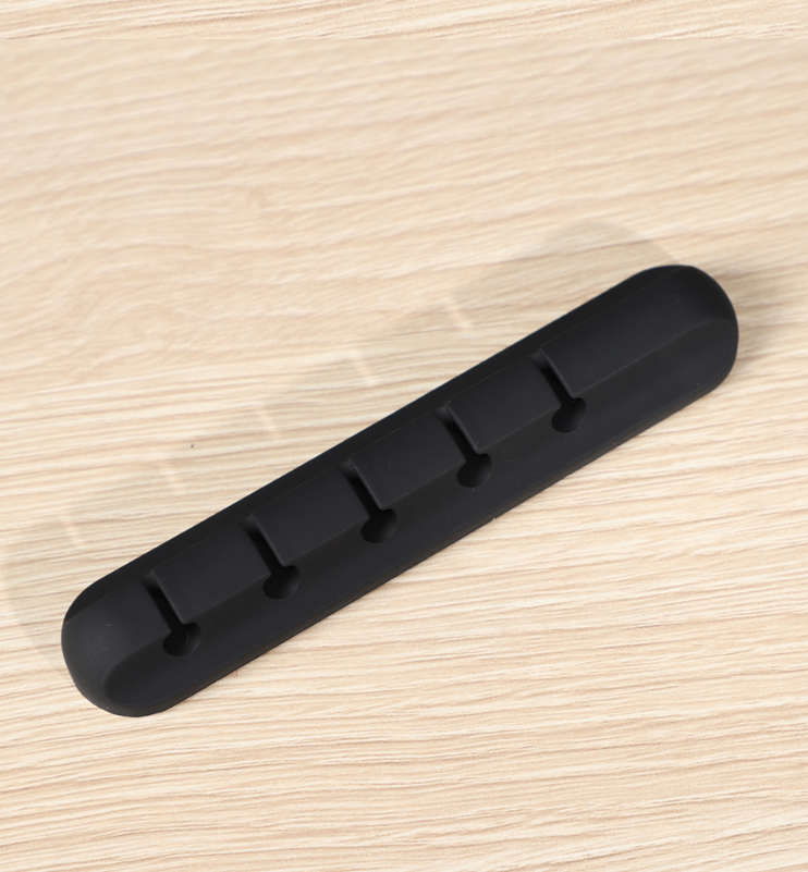 Six-piece desktop cable clip set